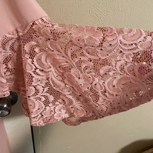 Dress - Picture 3 of 6